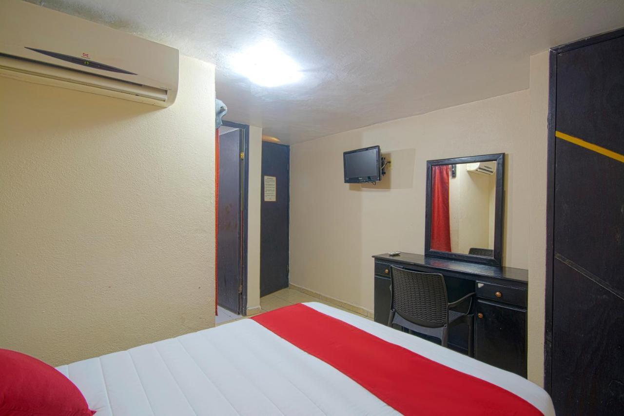 Oyo Hotel Bicentenario Tampico Zewnętrze zdjęcie